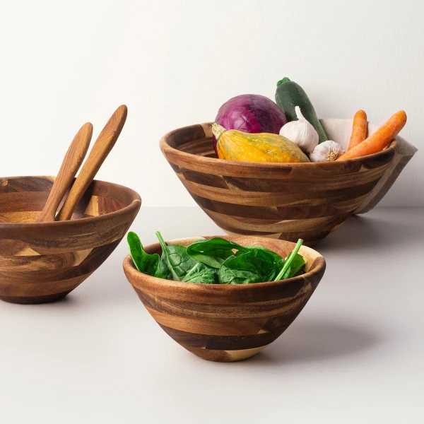 Salad Bowl Acacia Ø 25.4 cm x 11.4 cm — FLOW Wooden