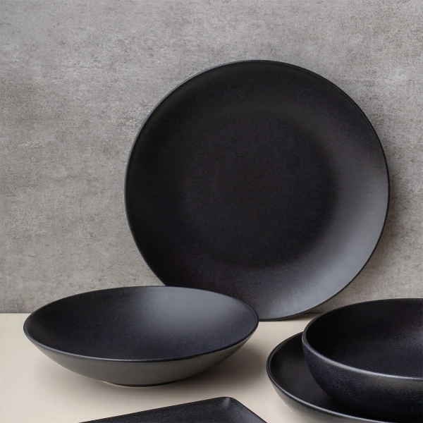 Tanier plytký 27 cm 4 ks - Basic čierny matný