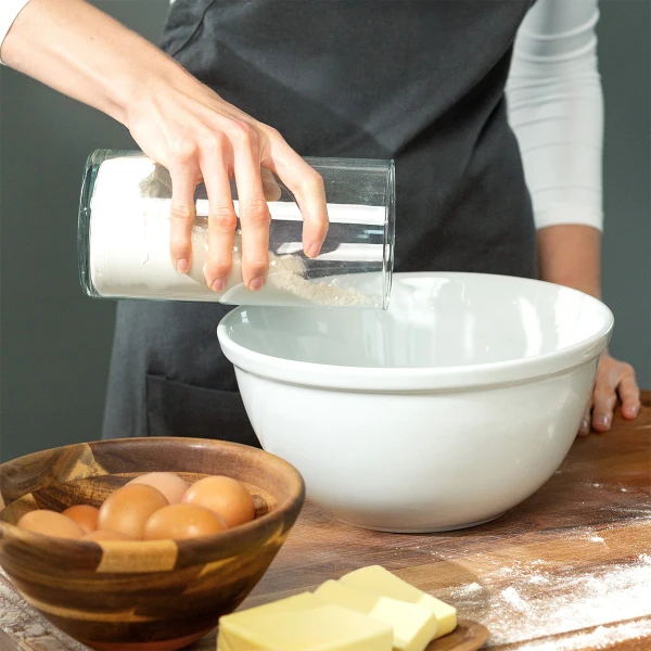 Úložná nádoba valec s dreveným vekom 1,25 l — Basic Kitchen