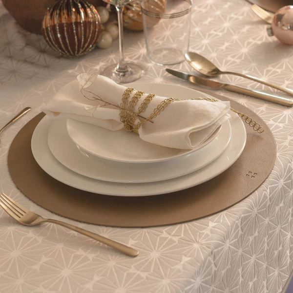 Prostírání kruh PVC zlaté ø 38 cm — Elements Ambiente