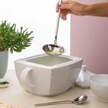 Soup tureen 2,7 l — Hotel Inn Chic