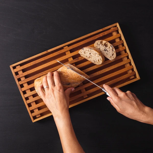 Deska na krájení chleba 43 x 22.8 x 3.5 cm — GAYA Wooden