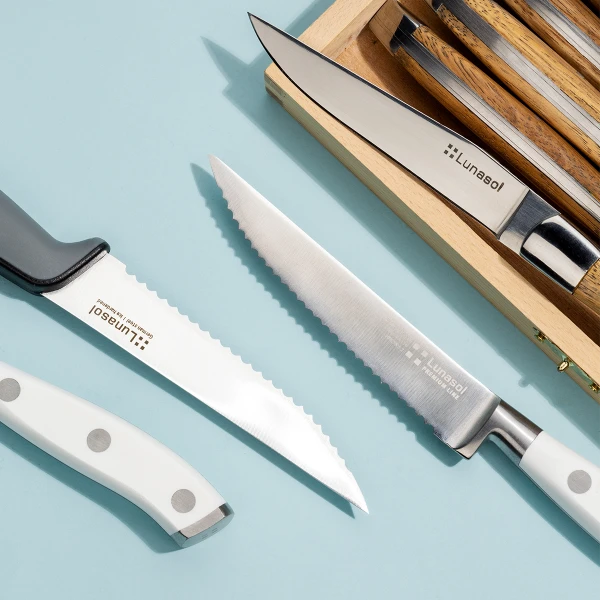 Steak Knife 11.5 cm with Blister-Packing — Basic Kitchen